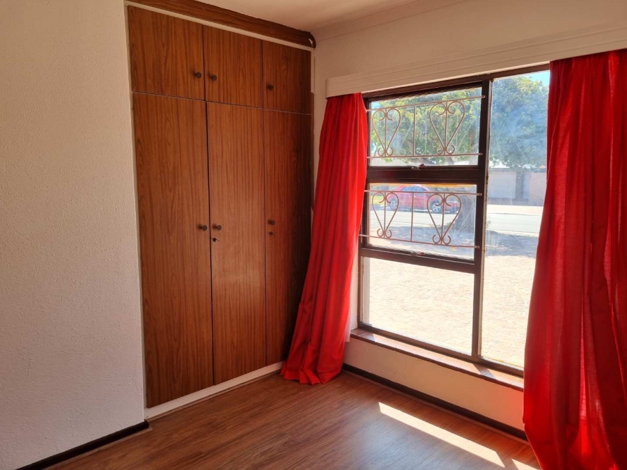 To Let 4 Bedroom Property for Rent in Tygerdal Western Cape